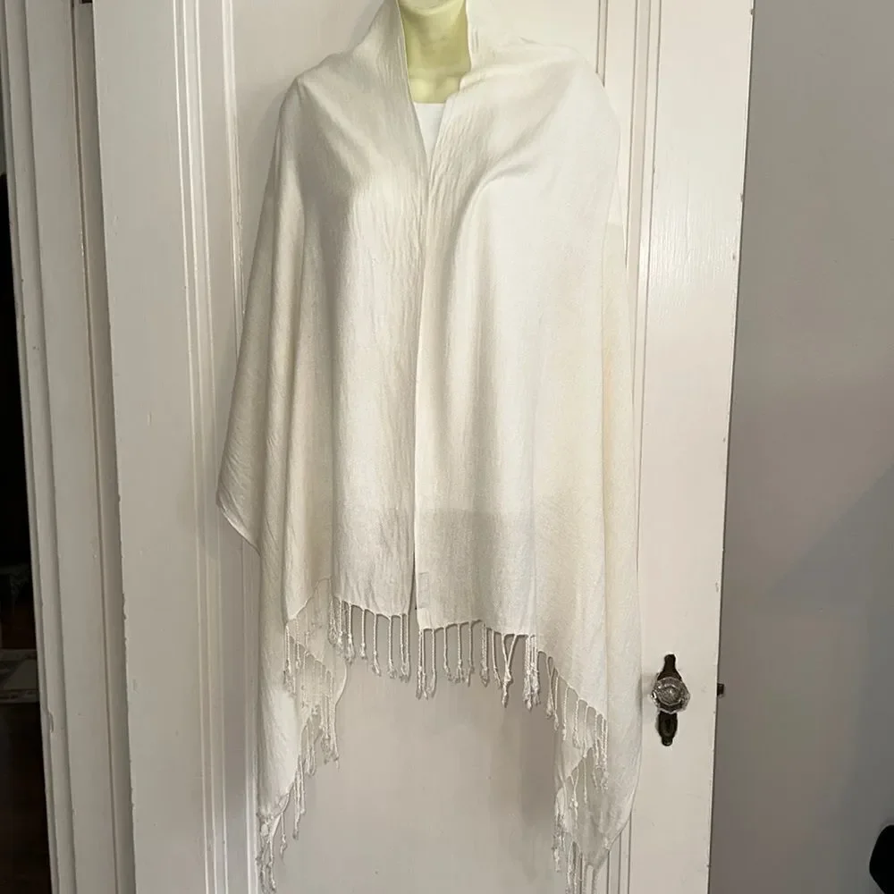 Off white/cream viscose shawl or wrap with fringe hem‎
